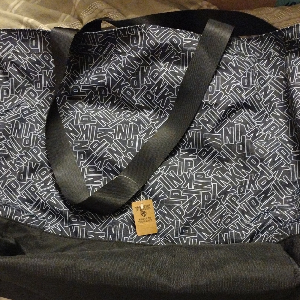 PINK Victoria's Secret Black and White Zipper Tote